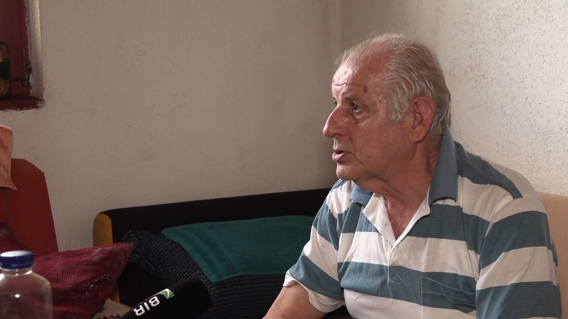 Solarni paneli ispred kuća u selu - Bo&scaron;njački povratnici kod Foče bez struje duže od tri decenije nakon rata